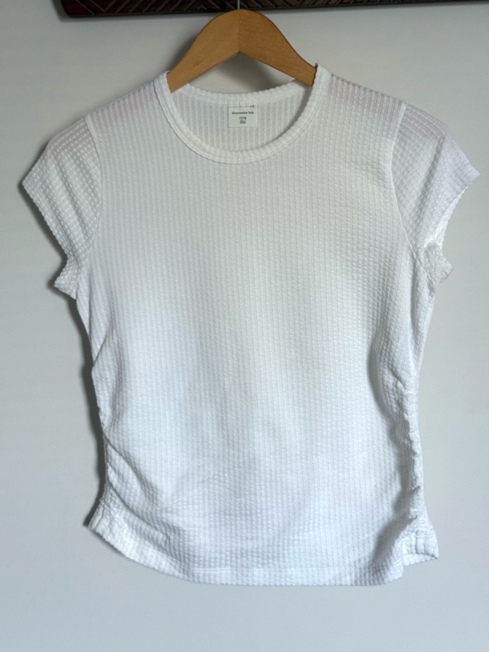Abercrombie Kids White Shadow Stripe Ruched Side Short Sleeve Top Girls 17/18